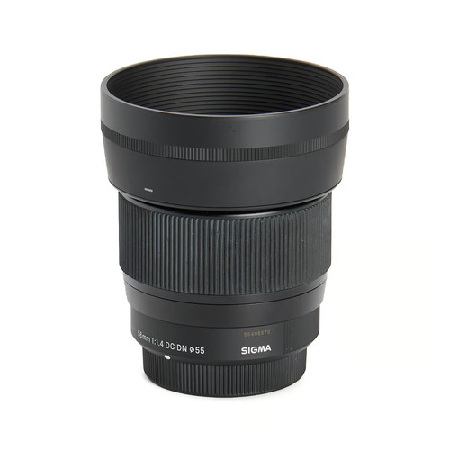 Sigma 56mm dc dn - 56mm/1,4,