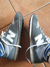 Sammler gay smell 1 Paar Sneaker New Balance Grösse 44, 5 gern getragen grau