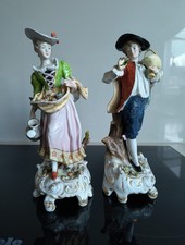 Zwei Porzellanfiguren der