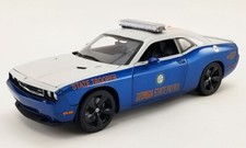 Dodge Challenger SRT8 Georgia State Patrol mit LED Leiste ACME Maßstab 1:18 NEU