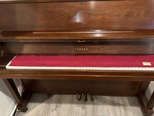 Yamaha Piano P22 Walnut