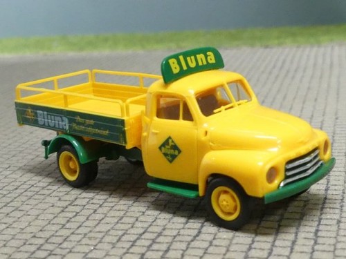 Brekina opel blitz bluna - 1/87,
