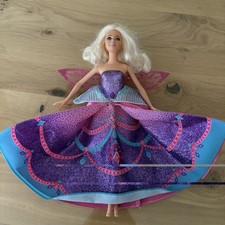 2012 Barbie Mariposa & die