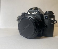 Nikon EM - mit Nikon 50mm f/1.8