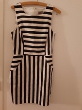 Ärmelloses Kleid, Lipsy