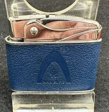 Altes Benzin-Feuerzeug  Rowenta Picco mit Lederummantel. Abb.Rheinstahl & E. K.