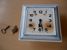 Alte Keramik Porzellan Küchenuhr  Wanduhr  Pendeluhr mit Prägenummer und Stempel