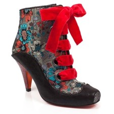 Poetic Licence Perennial