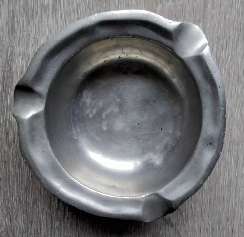 Aschenbecher aus zinn vintage - aus,