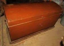Alte AUSSTEUERTRUHE Truhe