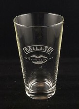 2 Baileys Likör Gläse