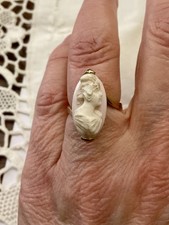 19. ANTIKER KAMEE RING ROSA