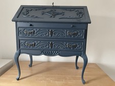 Wunderschöner, blauer Sekretär im Nostalgiestil