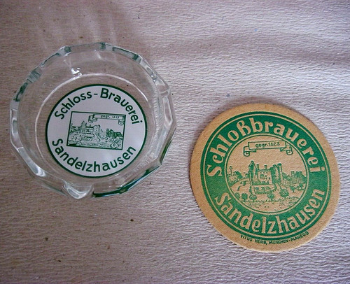 Old ashtray beer mat castle - +,
