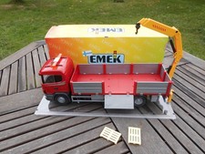 EMEK Scania 144L-530 - 3-achs Pritschen-LKW mit Ladekran - ca. 2005