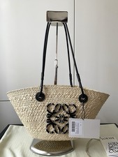 LOEWE - Kleine Anagram Basket Bag aus Iraca-Palme und Kalbsleder (Small)