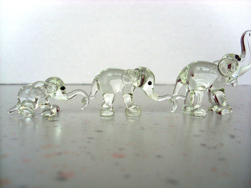 GlasfigurElefantengruppe