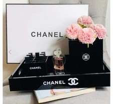 Chanel Beautē Acrylic Makeup-