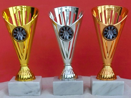 3er serie pokale - ,