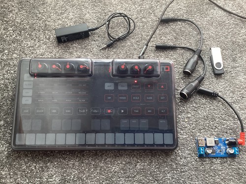 Multimedia uno synth mit - uno,
