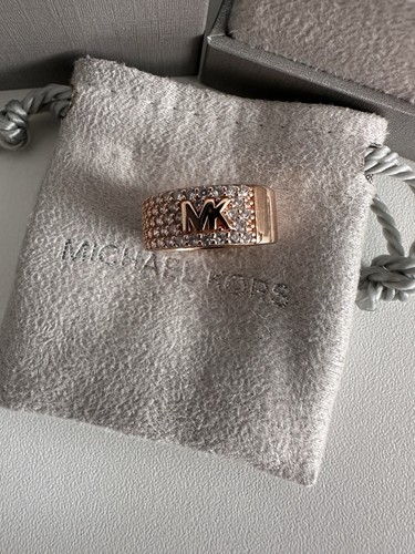 Michael kors ring pavé logo - ring,