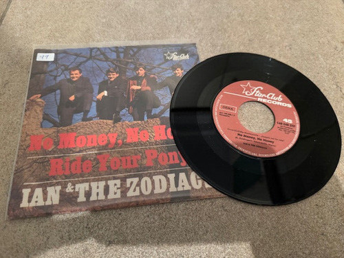 922 ian the zodiacs - the,