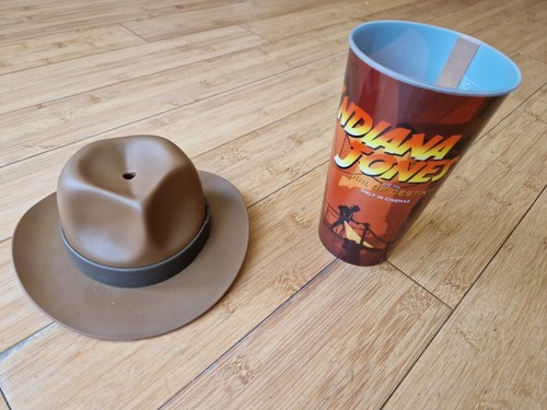 Großes indiana jones - großes,