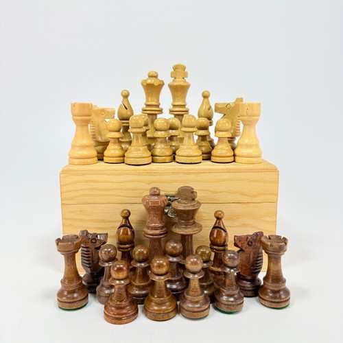 Alte schachfiguren holz tlg - 32,