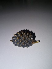 Walter BOSSE Wien IGEL Stacheln Moderne Bronzezeit Messing patiniert