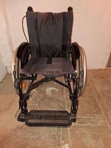 Rollstuhl faltrollstuhl - rollstuhl,
