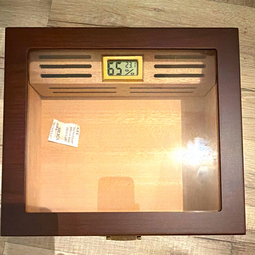 Zigarren humidor aus holz mit - zigarren-humidor,