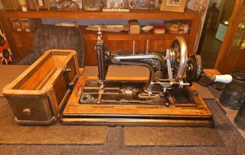 Hand sewing machine antik - machine,