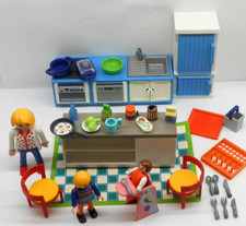 Mama Baby und Kind in der Küche + Figuren + Möbel +  Zubehör + Wohnen  Playmobil