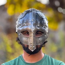 Mittelalter Helm geschwärzt