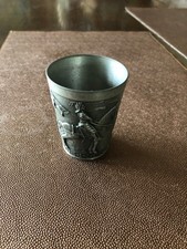 Kleiner Ritter Zinnbecher - Gepunzt