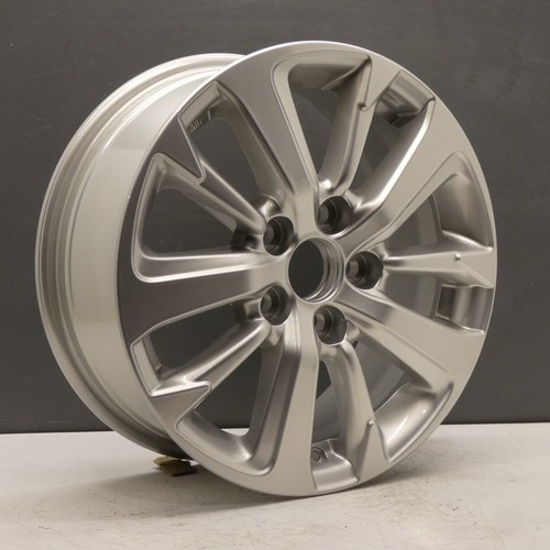 Toyota auris zoll silber - 16,
