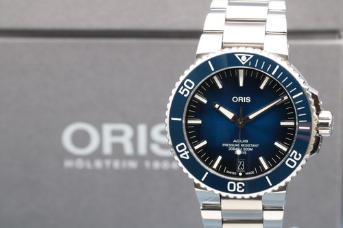 Neuwertig box oris - [neuwertig, /w