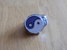 Uhr am Ring : Ying / Yang Ringuhr mit Stretchband ; BOZHI;