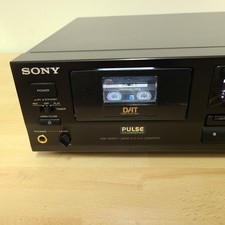 Sony DAT RECORDER DTC-690 