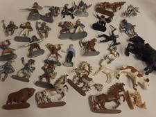 31 alte Spielfiguren –
