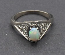 Weißgold Voll Opal Solitär