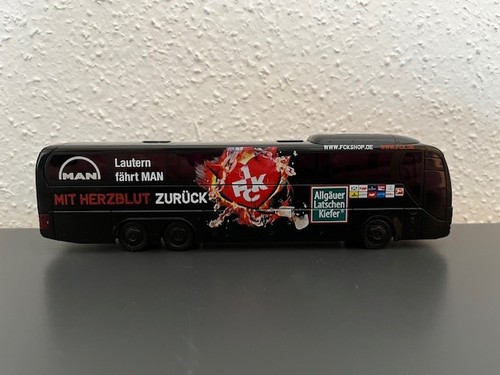 Mannschaftsbus fc - 1.,