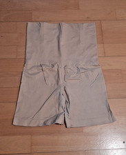 Miederhose mit Bein und 4