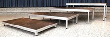 Bühnenpodest  Mott-Praktikus, 1x2m, 1x1m, incl. 4 Steckfüße 80cm,  gut gepflegt.