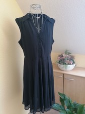 Schwarzes Leichtes Kleid