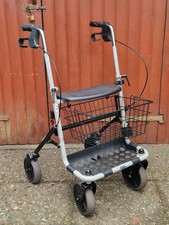 Gehhilfe Rollator mit Gehstockhalterung und Korb, guter Zustand - Invacare Banjo