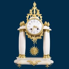 SEHR SCHÖNE PORTALUHR