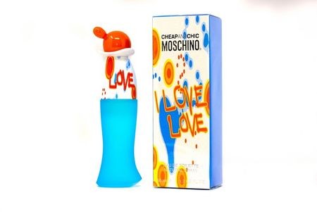 Moschino cheap chic love - i,