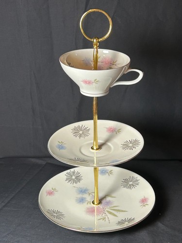 Etagere aus omas - etagere,
