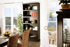 Kolonialstil Bücherregal